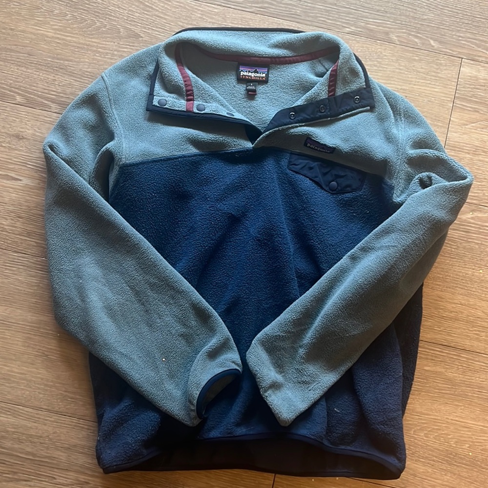 Patagonia fleece half button up